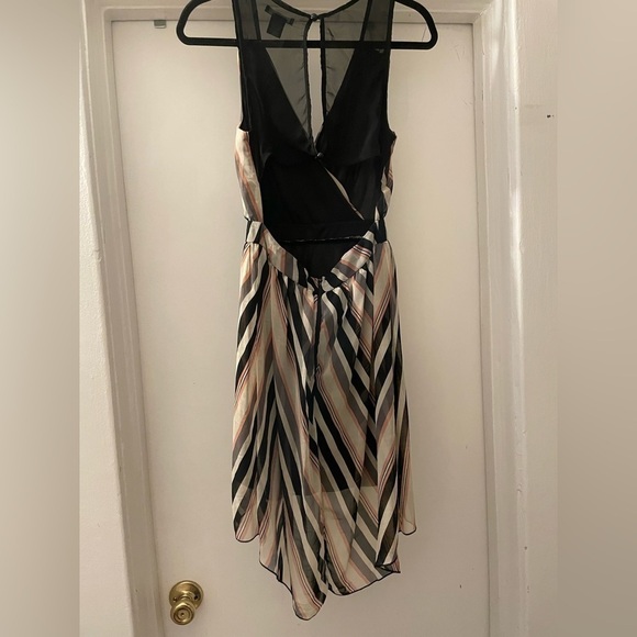 UK2LA Black, cream and blush Design open back Dress Size Small - Picture 4 of 9